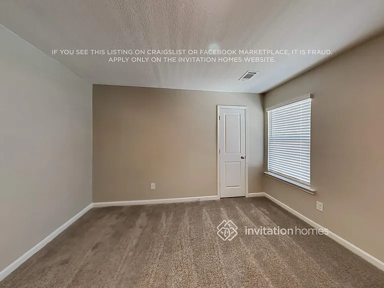 407 Vermeer Ct — Photo 14