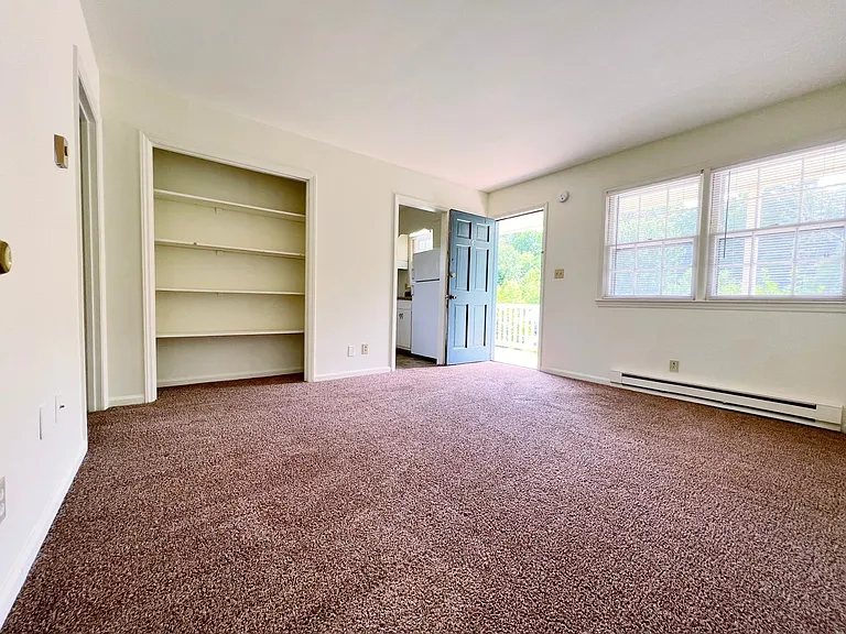 Lakewood Apartments — Photo 5