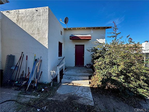 2nd image of 329 Chestnut St