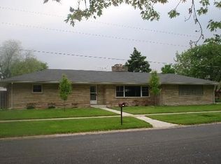 201 Le Jeune Ave, Lockport, IL 60441