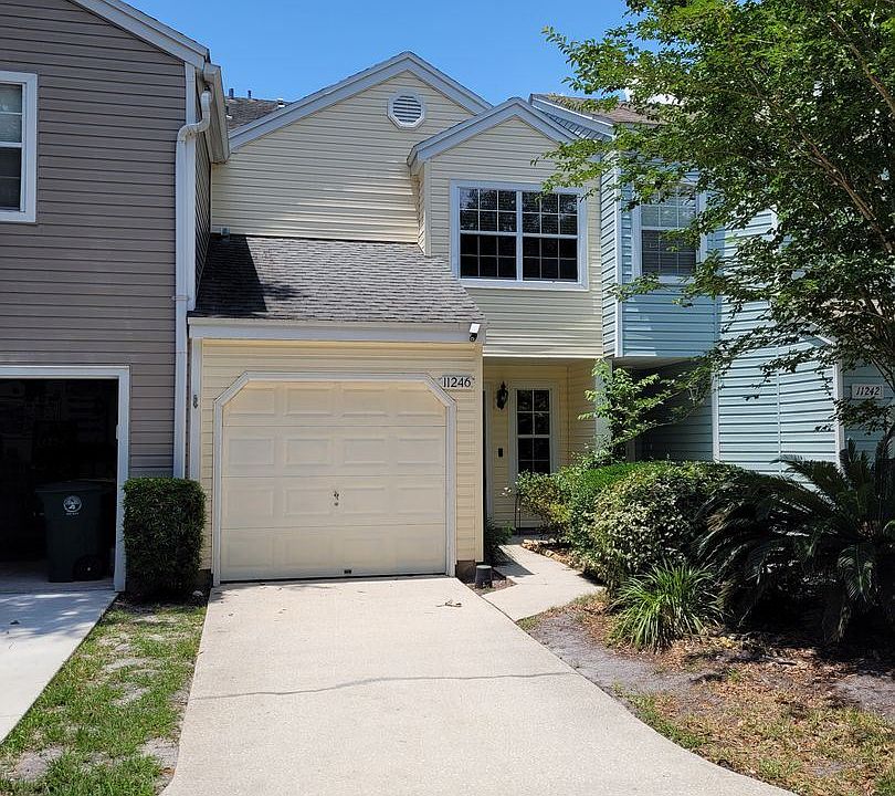 1st image of 11246 Lake Mandarin Cir E