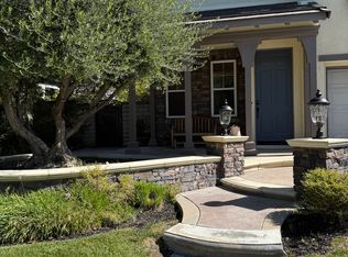 25621 Mesquite Ct, Valencia, CA 91381