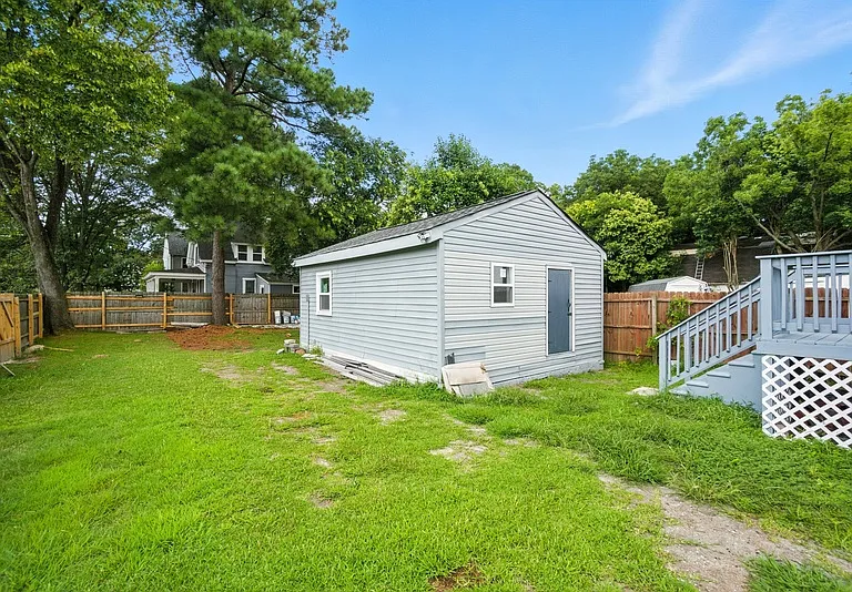 656 Florida Ave — Photo 24