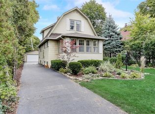 285 N Larch Ave, Elmhurst, IL 60126