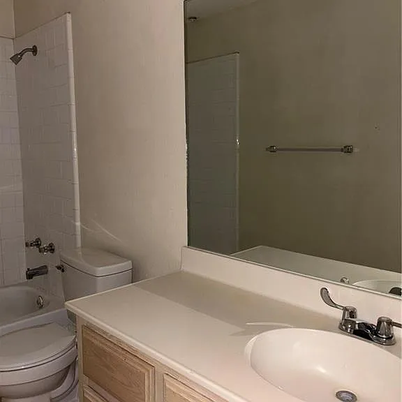 408 E Ulex Ave #3 — Photo 7