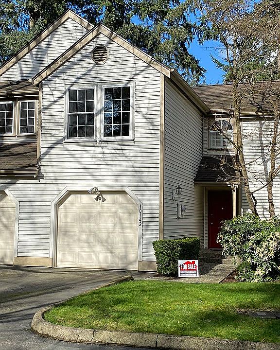 1st image of 10142 NE 135th Ln #22