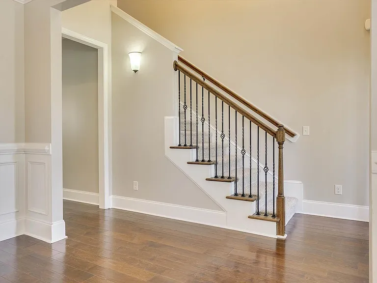 127 Radcliff Dr — Photo 27