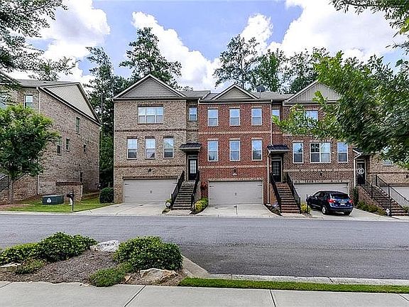 3rd image of 840 Jardin Ct