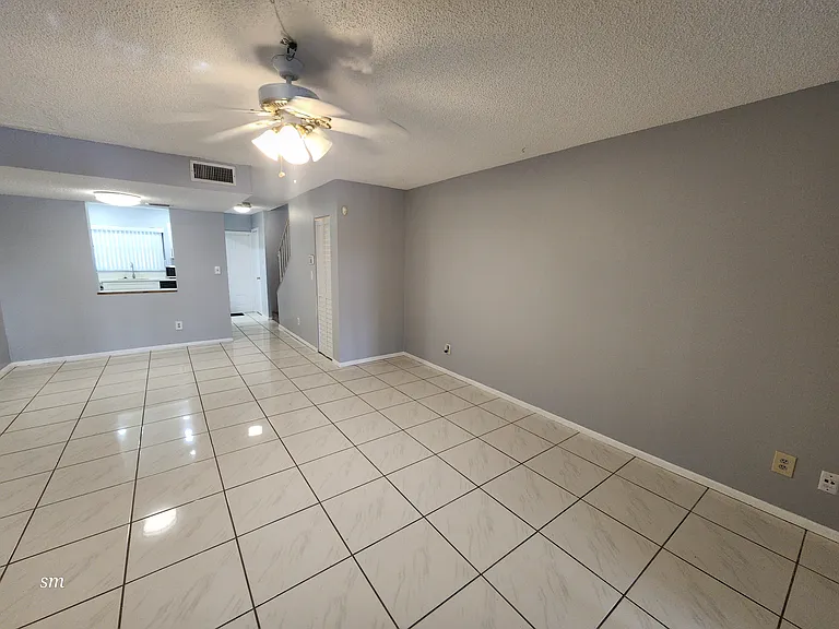 1504 NW 89th Ter #1 — Photo 27