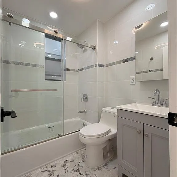 550 Jamaica Ave #2 — Photo 3