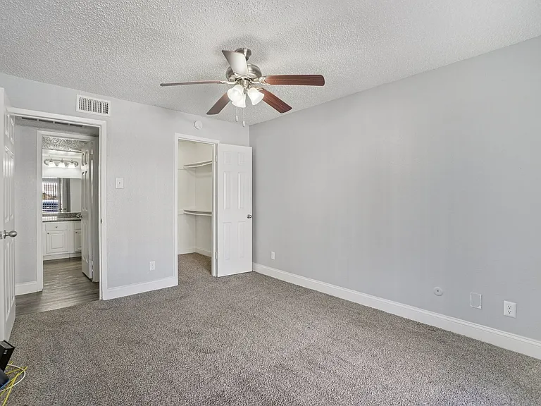 Don't Miss Out Biltmore Homes Leasing Fast — Photo 88