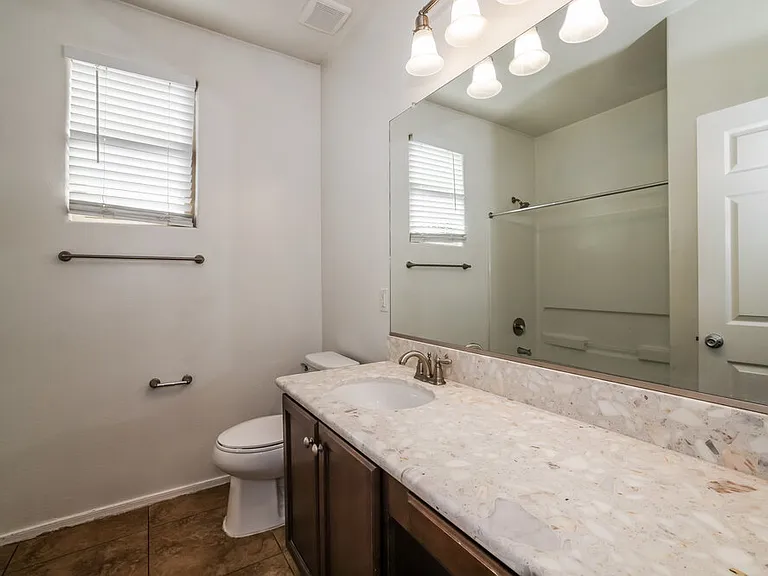 7543 W Darrel Rd — Photo 15