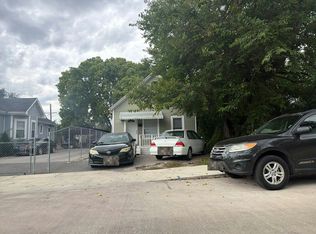 523 Garnsey Ave, Joliet, IL 60432