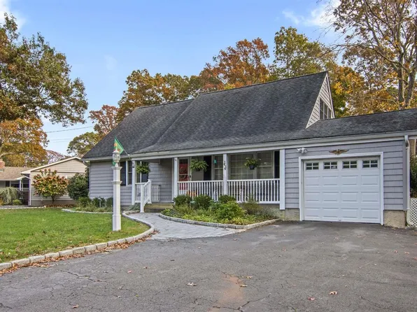 44 Upper Sheep Pasture Road, East Setauket, NY 11733