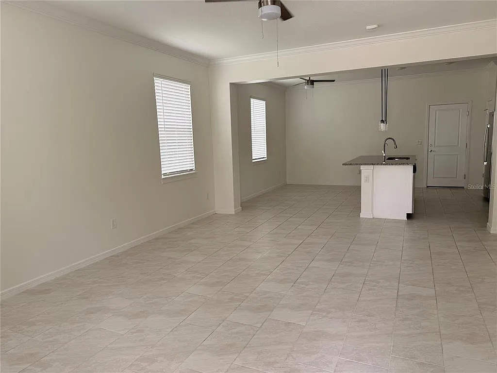 2 bed, 2.5 bath, 1201 sqft, $2,700 — Photo 4