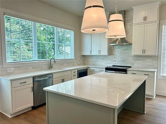5th image of 2652 Mackintosh Ct #23