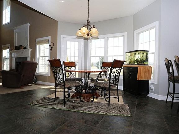 4th image of 708 Kingfisher Ct