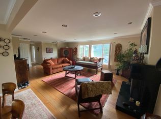 10951 Cliffland Ave, Oakland, CA
