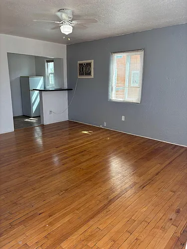 545 Cedar St SE Photo 1