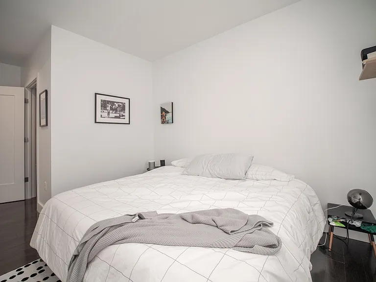 2 W 6th St #205 — Photo 11