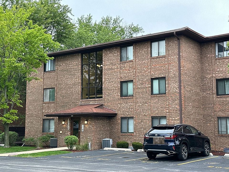 2nd image of 15137 Quail Hollow Dr #3S