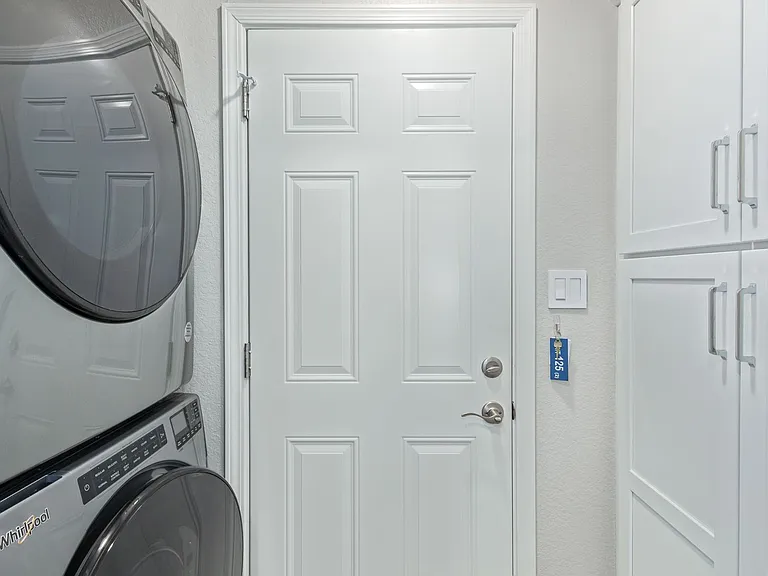 945 N Pasadena St #125 — Photo 39