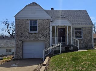 5005 Pierce St, Omaha, NE 68106