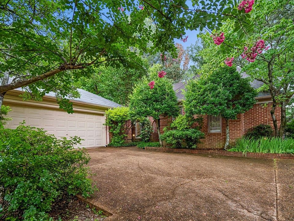 1st image of 8685 Chris Suzanne Cir