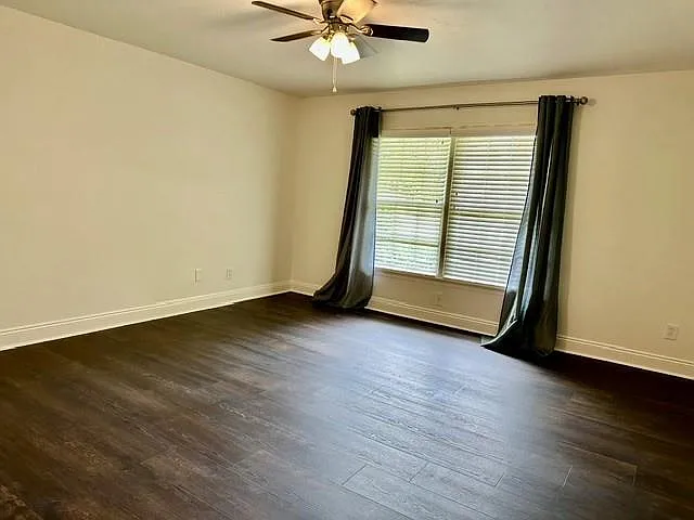 503 Highland Woods Dr W — Photo 11