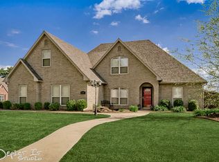 1691 Major Stone Cir, Prairie Grove, AR 72753