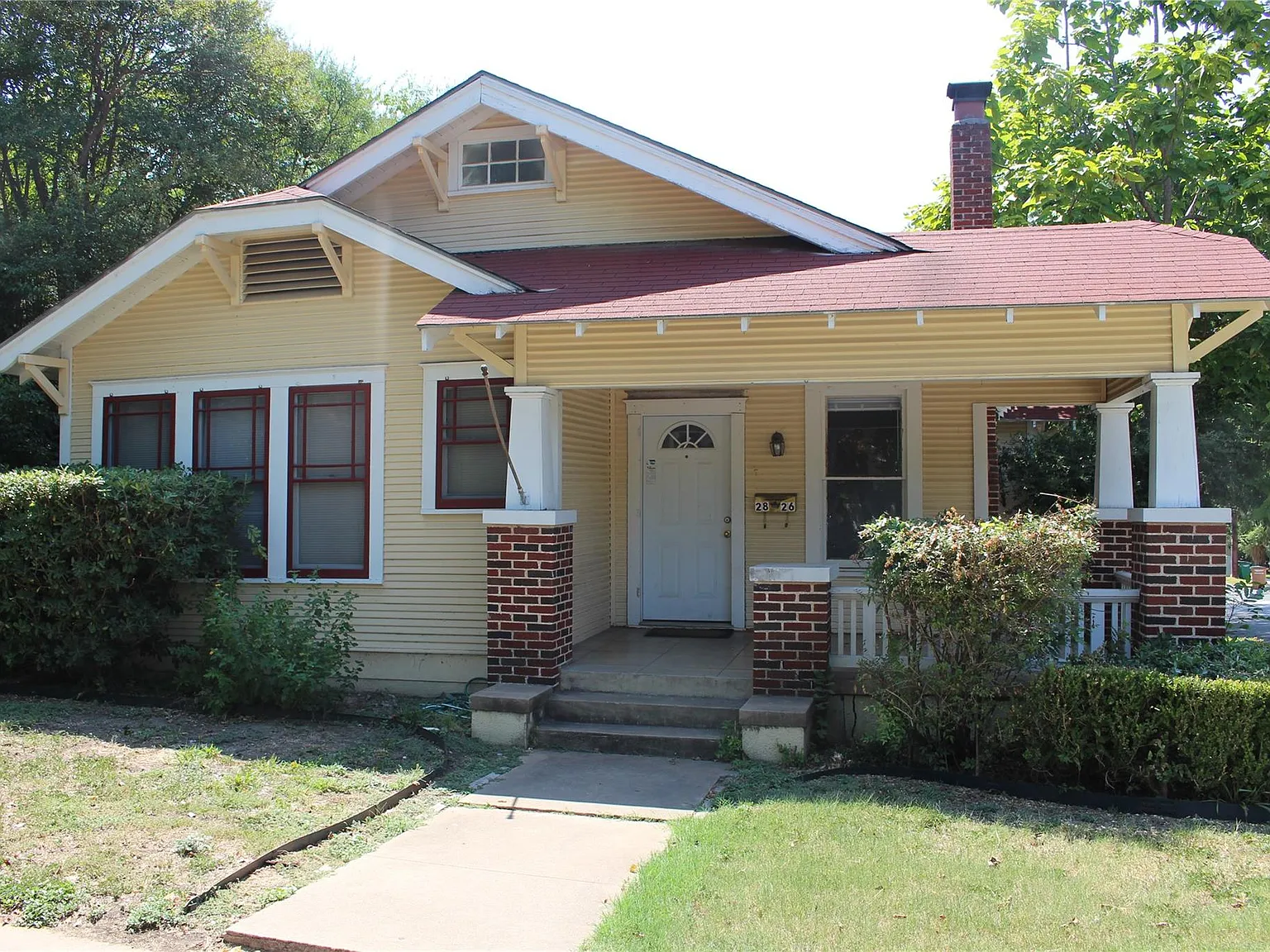 5 bed, 3.0 bath, 1978 sqft, $5,690 — Photo 2
