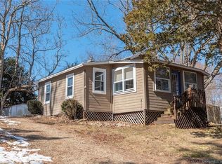 27 Lookout Dr, East Haddam, CT 06423