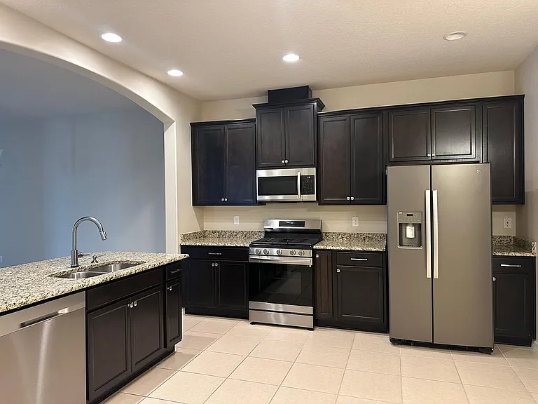 8503 Loren Cove Dr — Photo 4