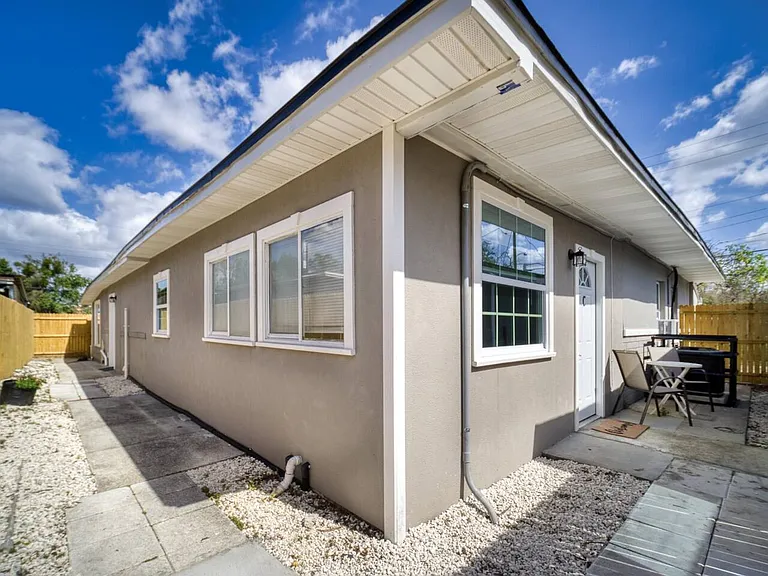 832 Mikael Ave #C — Photo 12