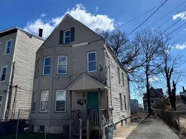 88-90 N 6Th St, Paterson City, NJ 07522