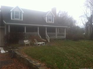 67 Clark Ln, Waterford, CT 06385