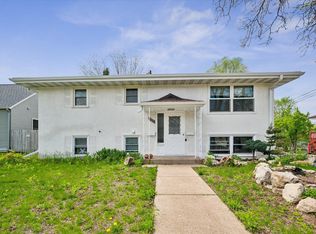 1383 Barclay St, Saint Paul, MN 55106