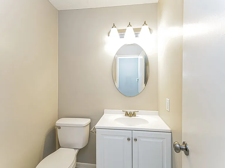 15715 Country Lake Dr — Photo 16