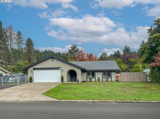 1315 E 4th Ave, Sutherlin, OR 97479