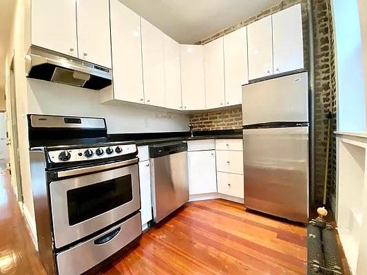 Rented by MOTION New York | media 11