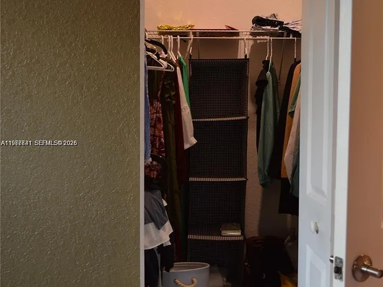 1522 SE 26th Ter — Photo 22