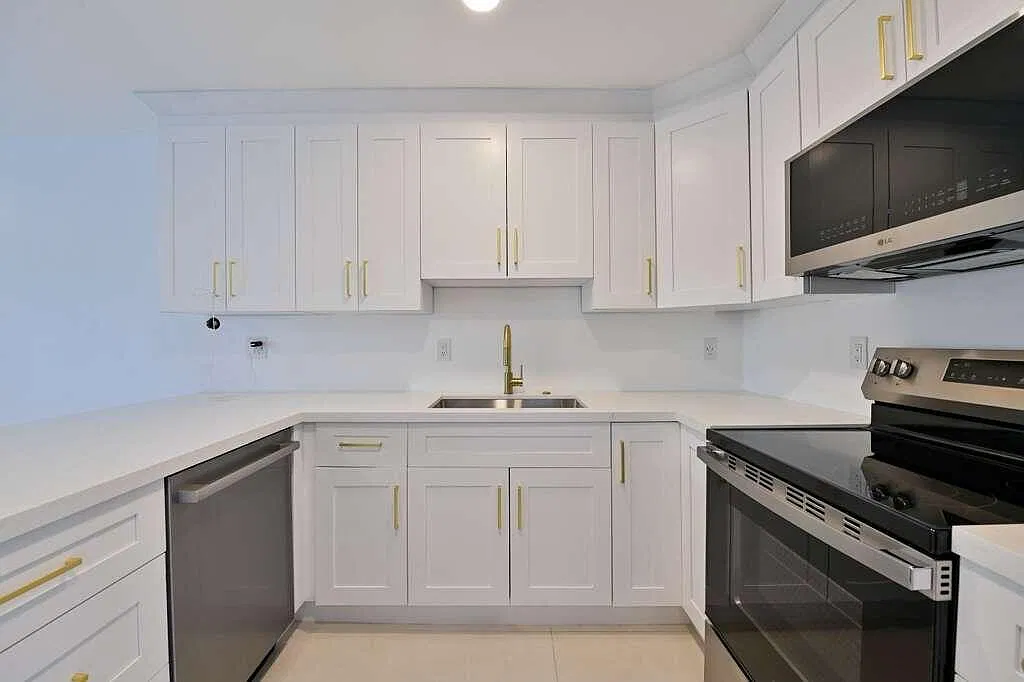2 bed, 1.5 bath, 1928 sqft, $3,490 — Photo 4