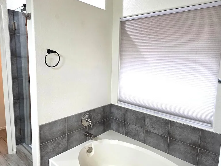17646 N 6th Ave — Photo 14