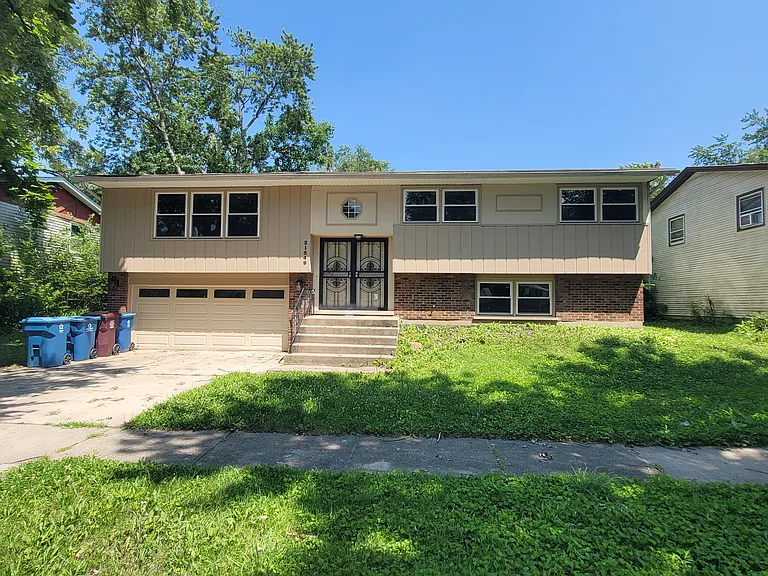 21549 Jeffery Ave — Photo 1