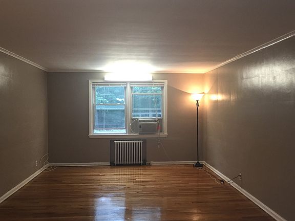 5th image of 349 Bloomfield Ave #73