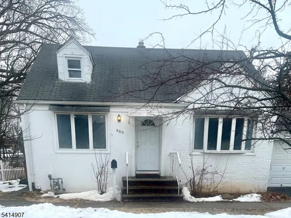 469 Brookside Dr, Roselle, NJ 07203