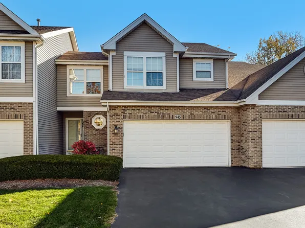 945 Willow St, Itasca, IL 60143