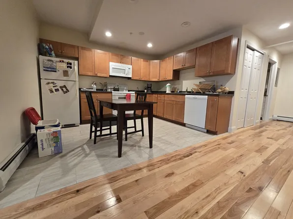 130 W Canal St, Winooski, VT