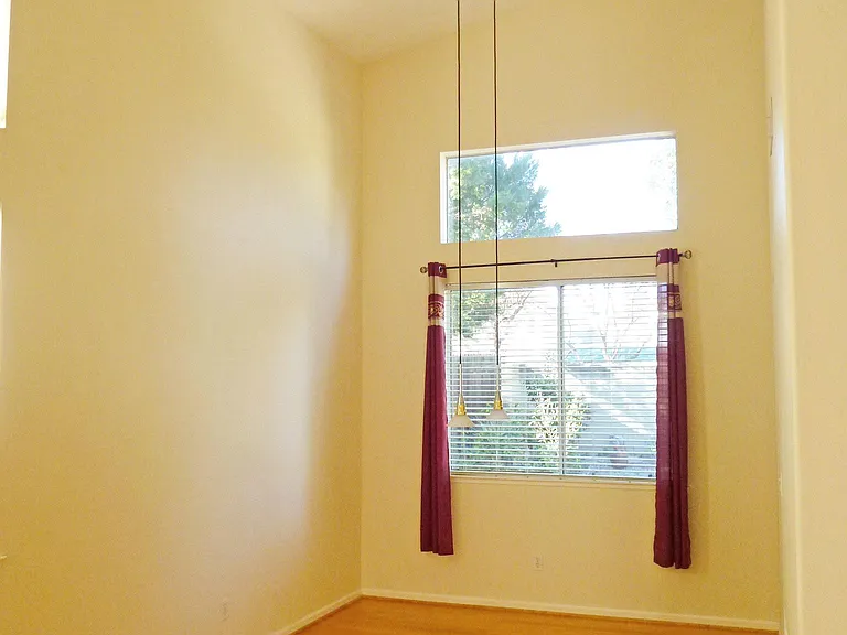3907 Vistosa Ct — Photo 2