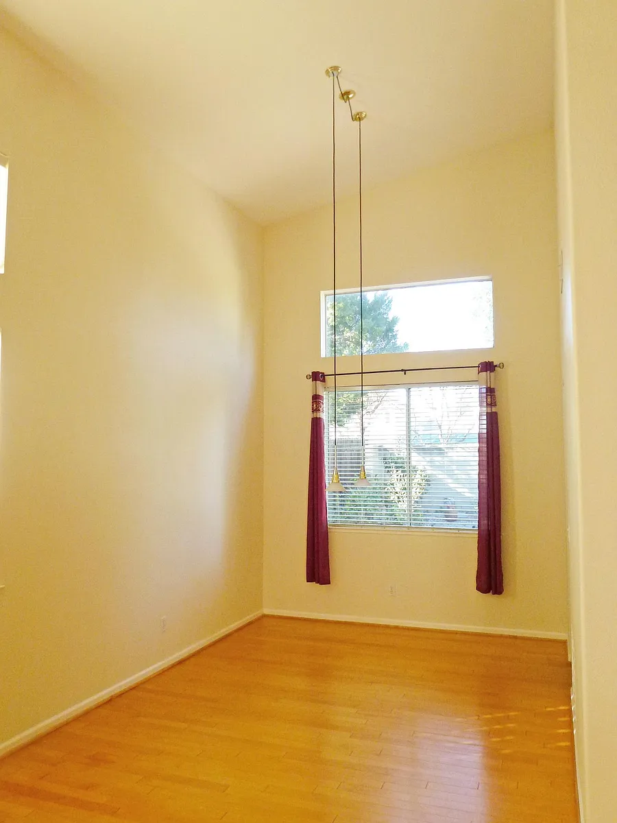 Building Photo - 3907 Vistosa Ct